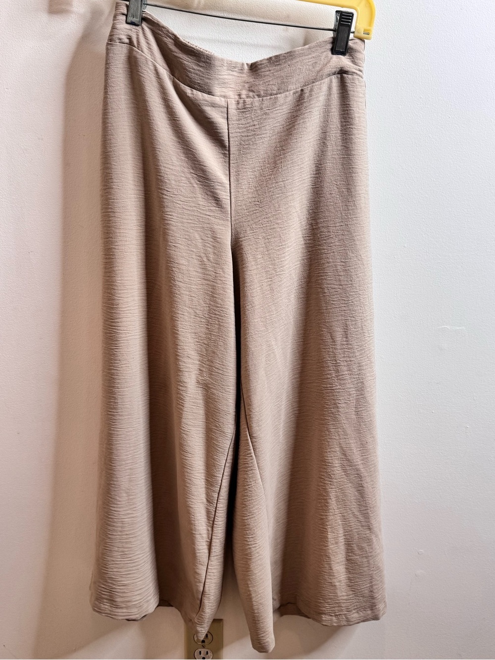 Adrianna Papell Beige Elastic-Waist Wide Leg Pants